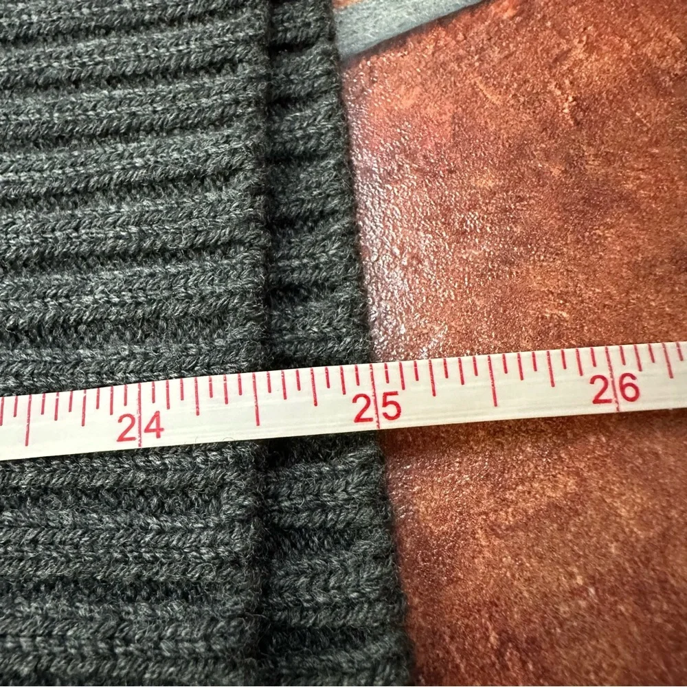 Marc Jacobs Cashmere Cardigan Pullover